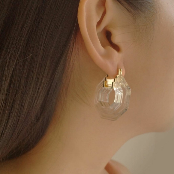 New luxury Gold Hoops Clear Acrylic earrings - Picture 2 of 9